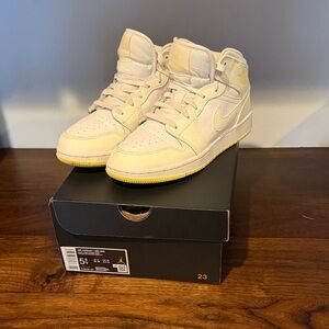 Nike Air Jordan 1 Mid (GS)